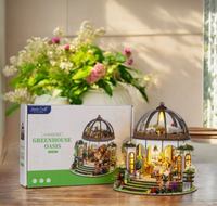 Greenhouse Oasis (DIY Mini House)